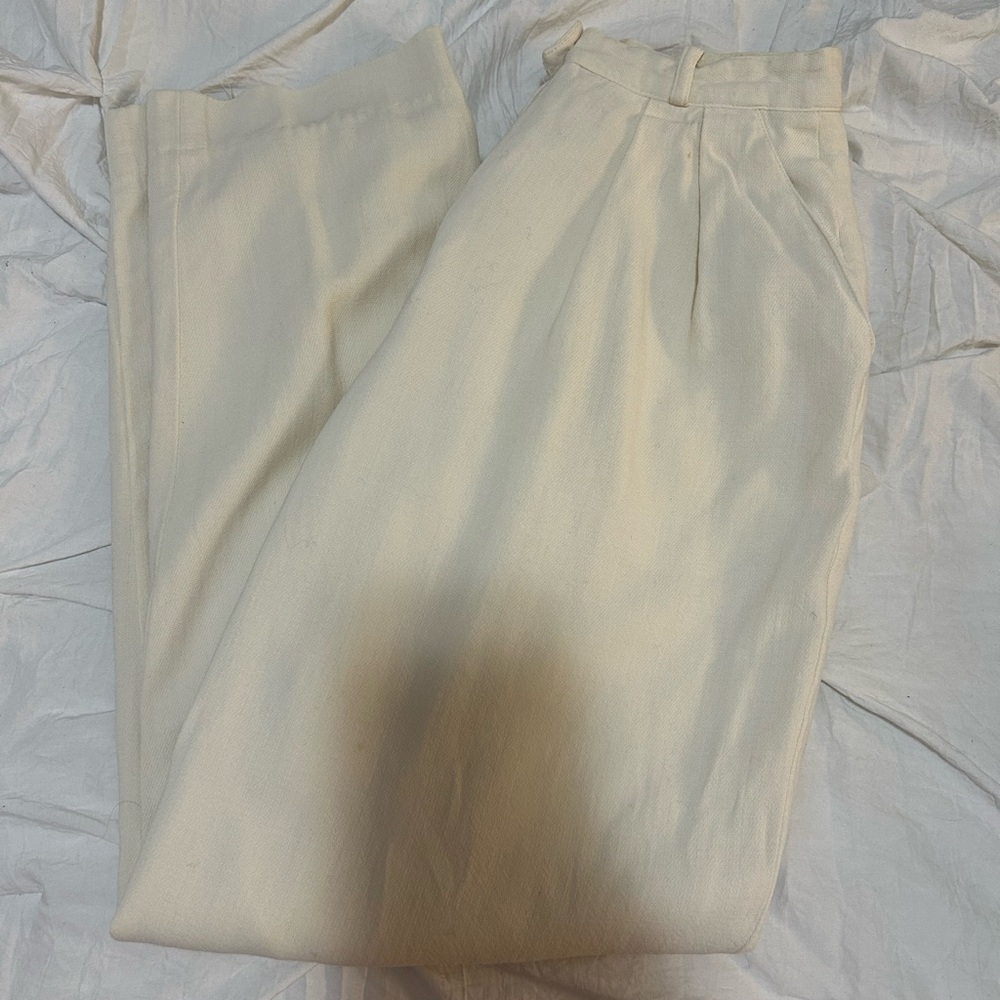 Petite Jones New York Pleated Cream Linen Trousers